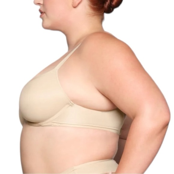 SKIMS NEW Women’s Weighless Sand Color Demi Bra Dize 42D - Picture 3 of 12